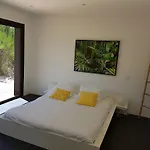 California Piscine Chauffee 14x4m Moulleau Abatilles 10 Pers Вилла *