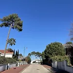 California Piscine Chauffee 14x4m Moulleau Abatilles 10 Pers Вилла