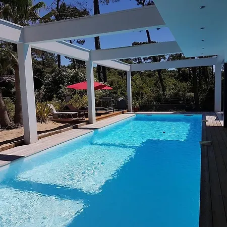 California Piscine Chauffee 14x4m Moulleau Abatilles 10 Pers Villa