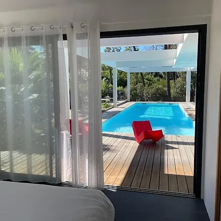 California Piscine Chauffee 14x4m Moulleau Abatilles 10 Pers Willa