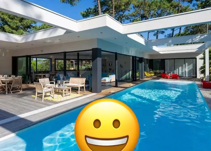 California Piscine Chauffee 14x4m Moulleau Abatilles 10 Pers *