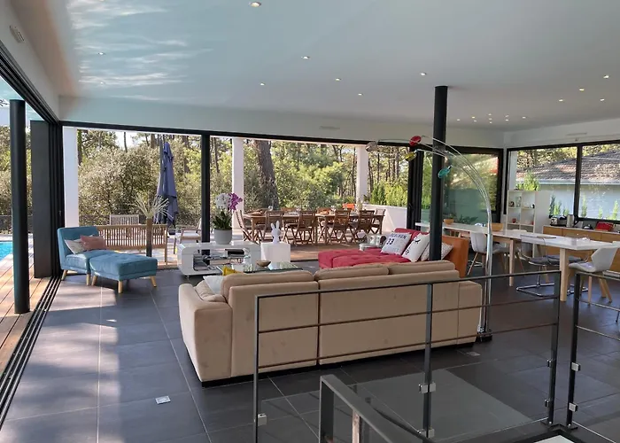 California Piscine Chauffee 14x4m Moulleau Abatilles 10 Pers * Arcachon